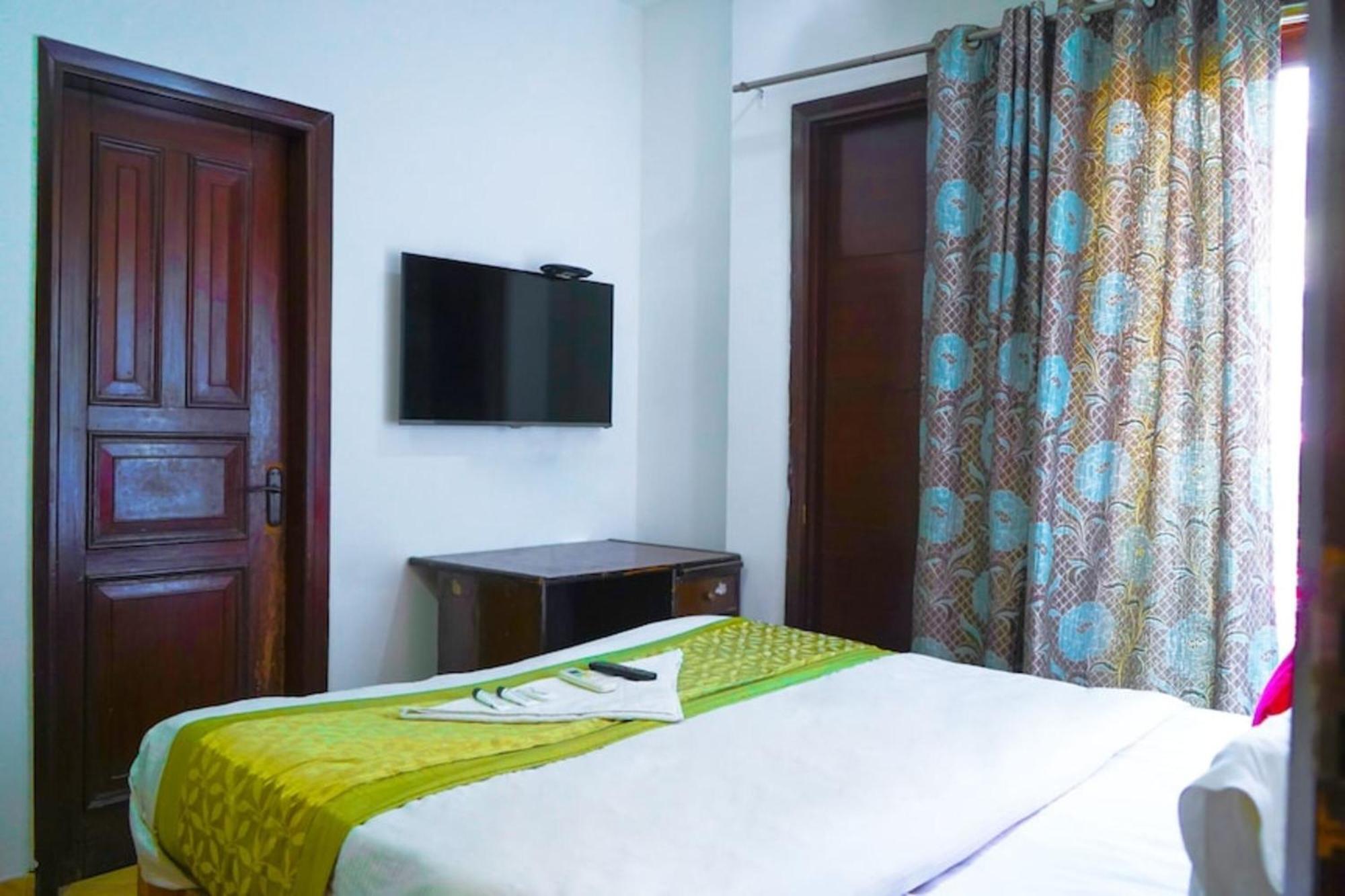 Deluxe Rooms In Jangpura นิวเดลี ภายนอก รูปภาพ