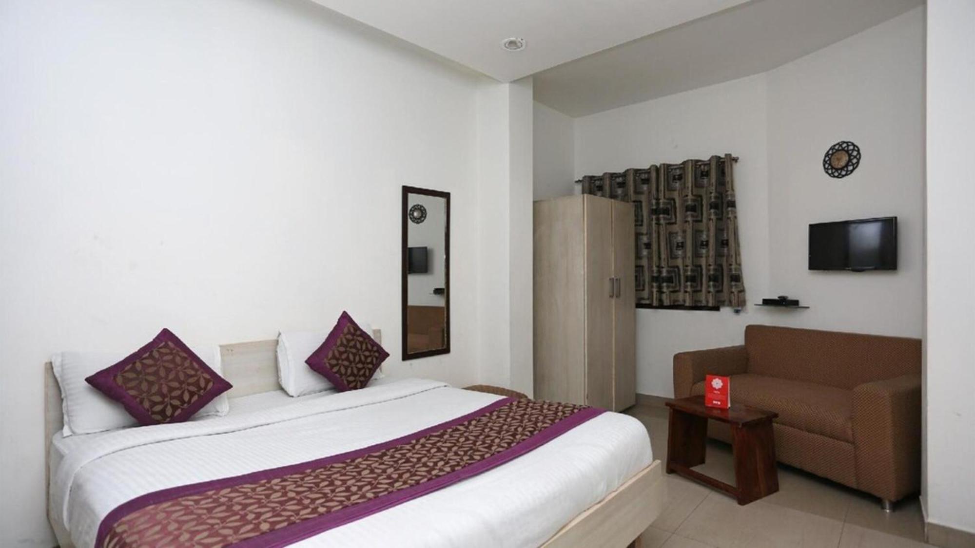 Deluxe Rooms In Jangpura นิวเดลี ภายนอก รูปภาพ