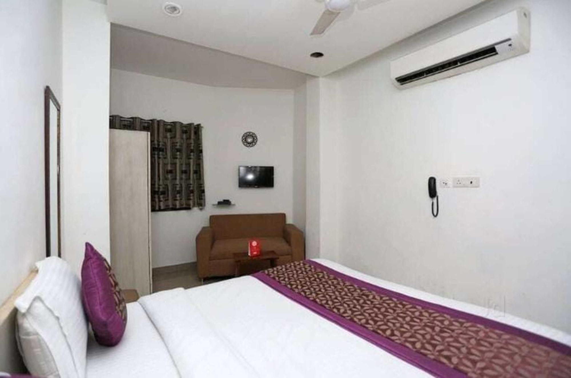 Deluxe Rooms In Jangpura นิวเดลี ภายนอก รูปภาพ