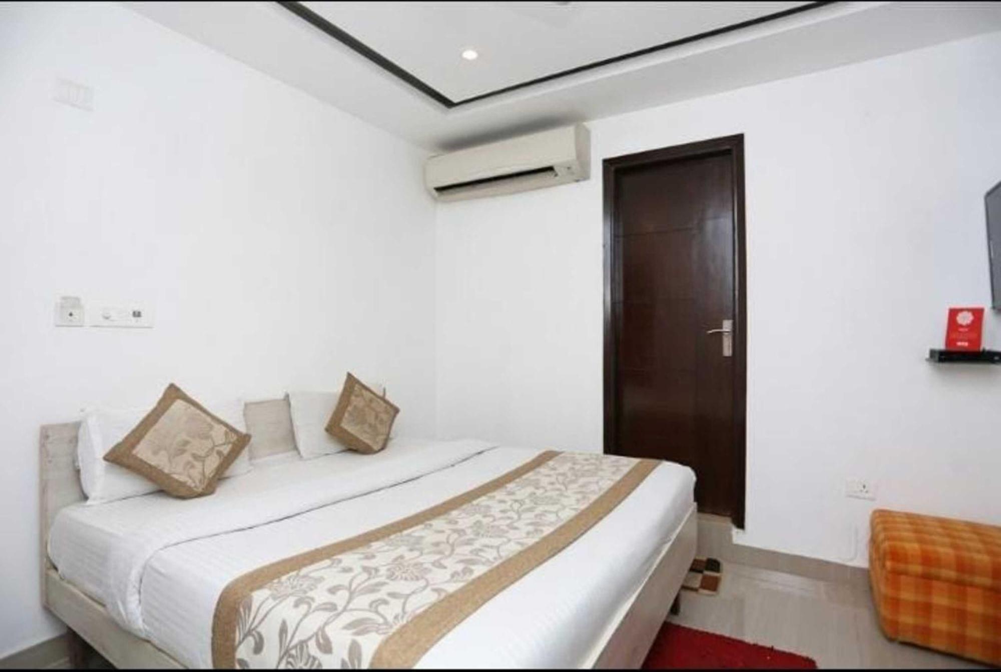 Deluxe Rooms In Jangpura นิวเดลี ภายนอก รูปภาพ